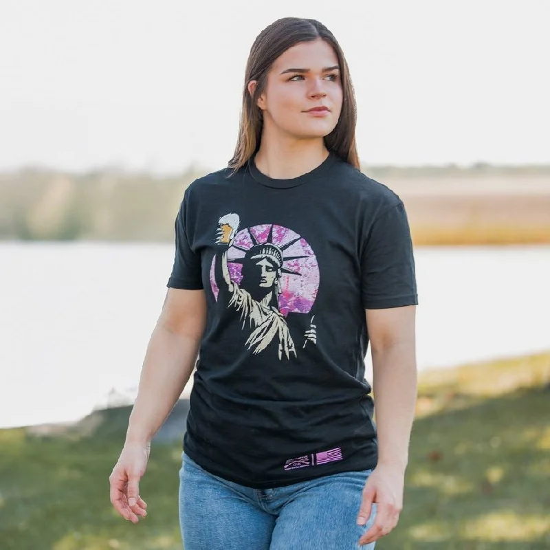Act Fast – Limited Time Savings!Women's Toast To Freedom Boyfriend Fit T-Shirt - Realtree Extreme®