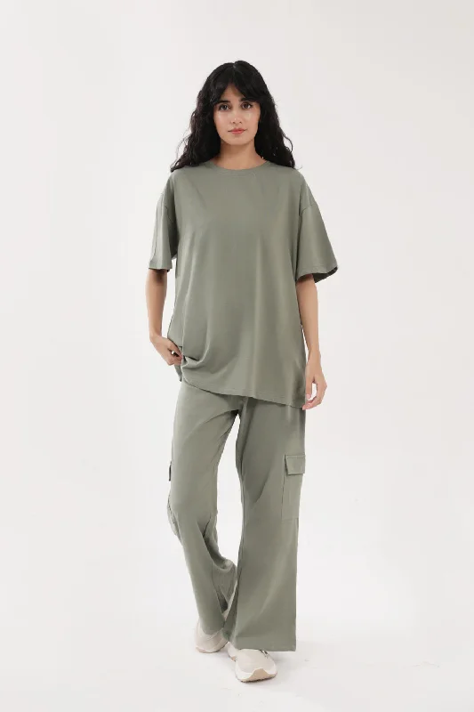 Hurry, Sale Ends Soon!BASIC OVERSIZED TEE