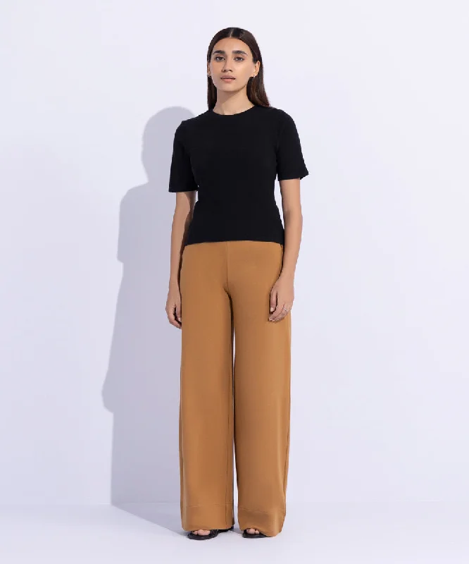 Time to Snag a Bargain!Slim Fit Ribbed Top