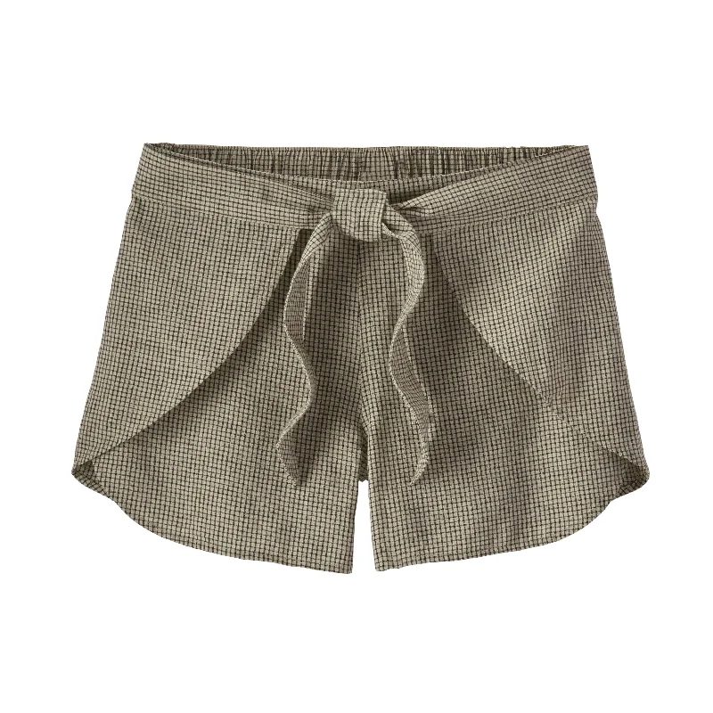 Upgrade for Less!W's Garden Island Shorts