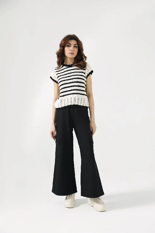 Act Fast – Limited Time Savings!CONTRAST CROCHET KNIT TOP