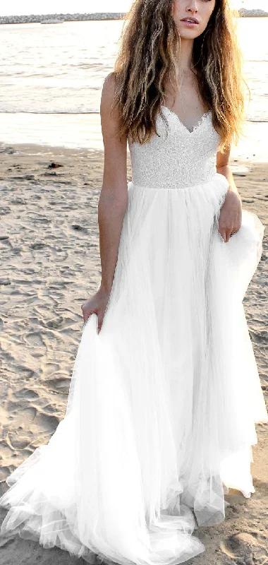 A-line Spaghetti Straps Tulle Dream Beach Long Wedding Dresses WD174