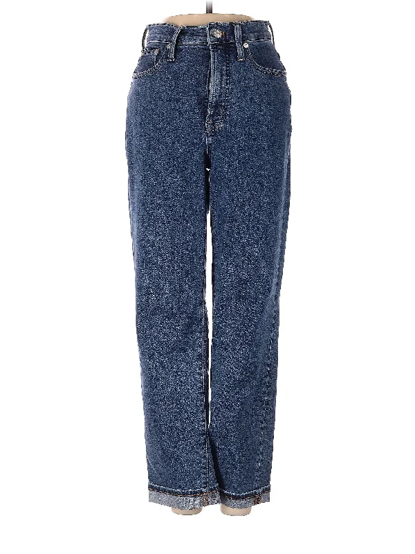 Mid-Rise Straight-leg Jeans in Medium Wash