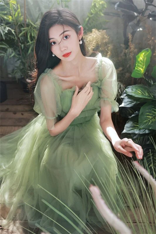 Off the Shoulder Green Tulle Short Sleeves Party Dress    S3116