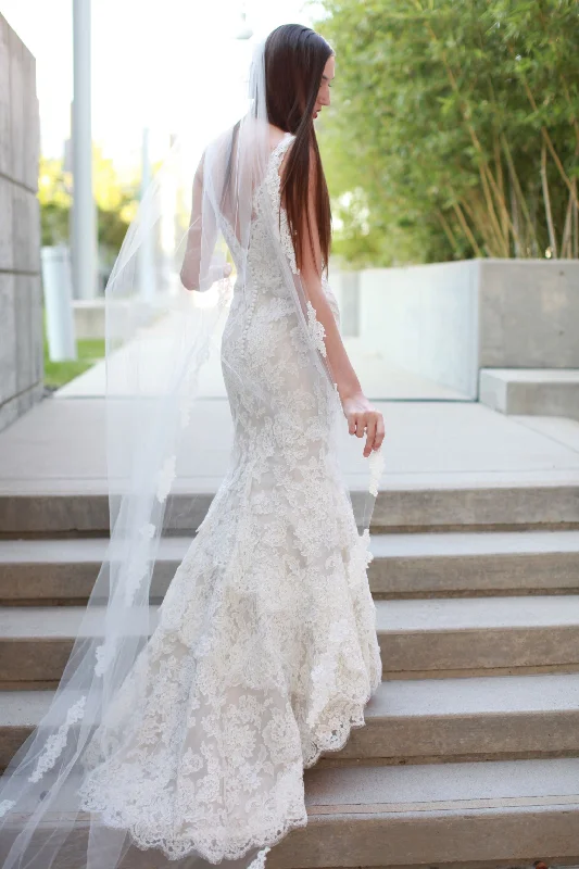 Save More Than Ever!Alvina Valenta AV9161
