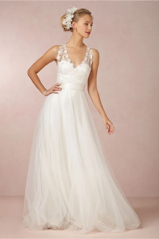 Huge Savings – Act Now!BHLDN Onyx in Ivory Catherine Deane