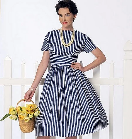 Your Best Deals Are Here!Butterick Dress B6318