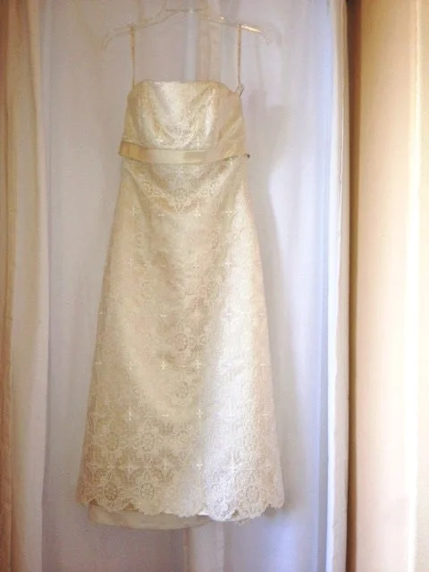 Biggest Sale of the Season!David's Bridal Galina 783681