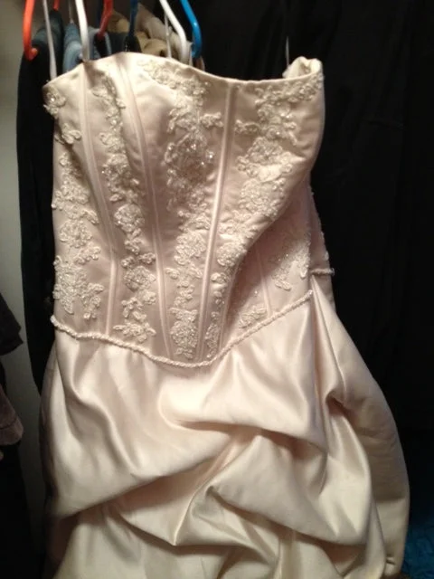 Limited Time Offer!David's Bridal T8946R