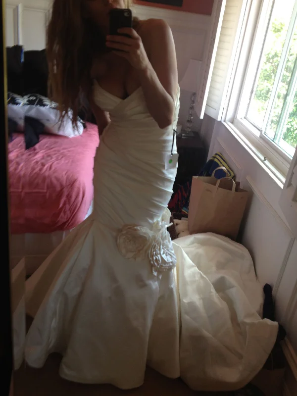 Limited Stock Available!Lazaro LAZ3164-s