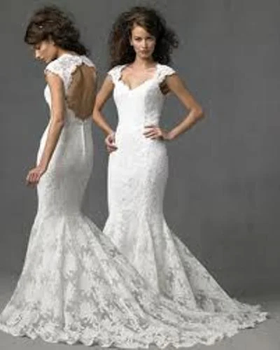 Seasonal Sale – Shop Now!Monique Lhuillier Scarlet