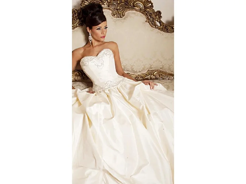 Sale Alert – Get Ready to Shop!Other Ashley Jordan V171 Ivory