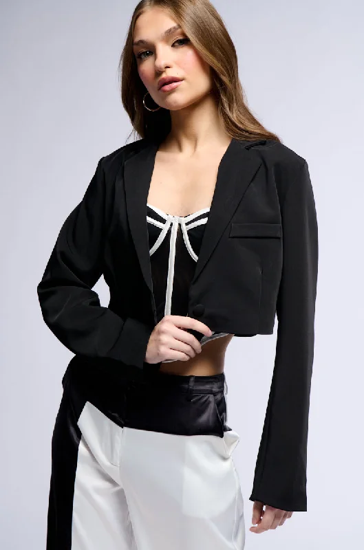 Best Offers of the Month!CLASSIC CROP BLAZER IN BLACK