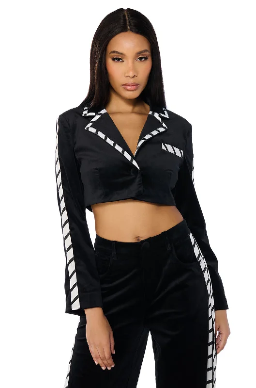 Exclusive Deals Just for You!LUXE VELVET CROP BLAZER IN BLACK