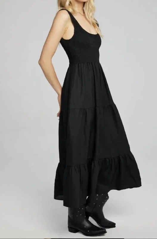 Seasonal Sale – Shop Now!Memphis Midi Dress In Black