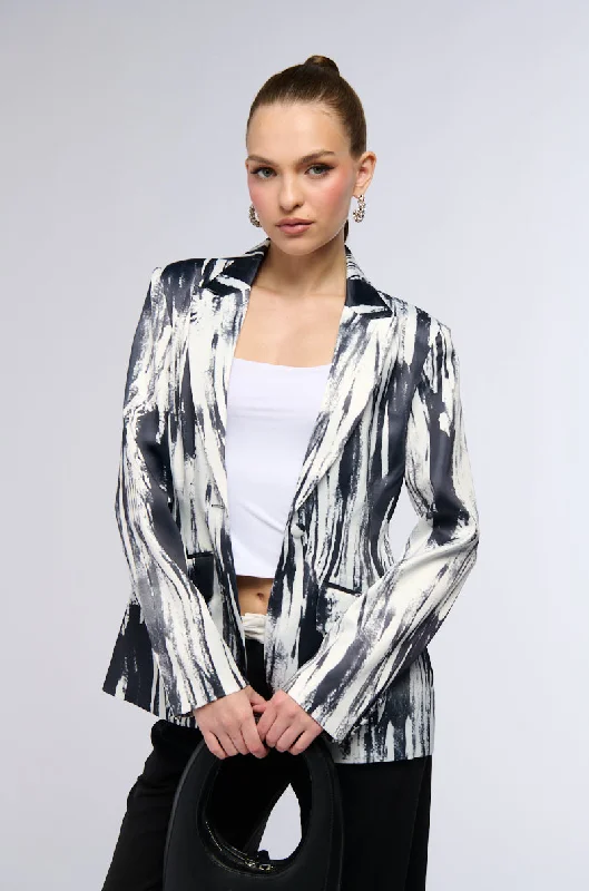 Shop Before It’s Gone!SATIN SCRIBBLE PRINT BLAZER
