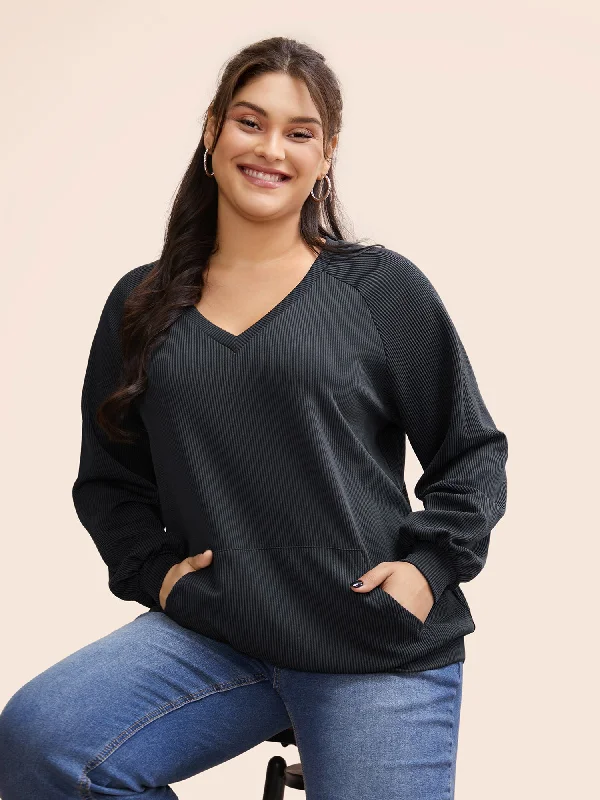 Unlock Huge Savings Now!Plain Textured Pocket Raglan Sleeve Sweatshirt