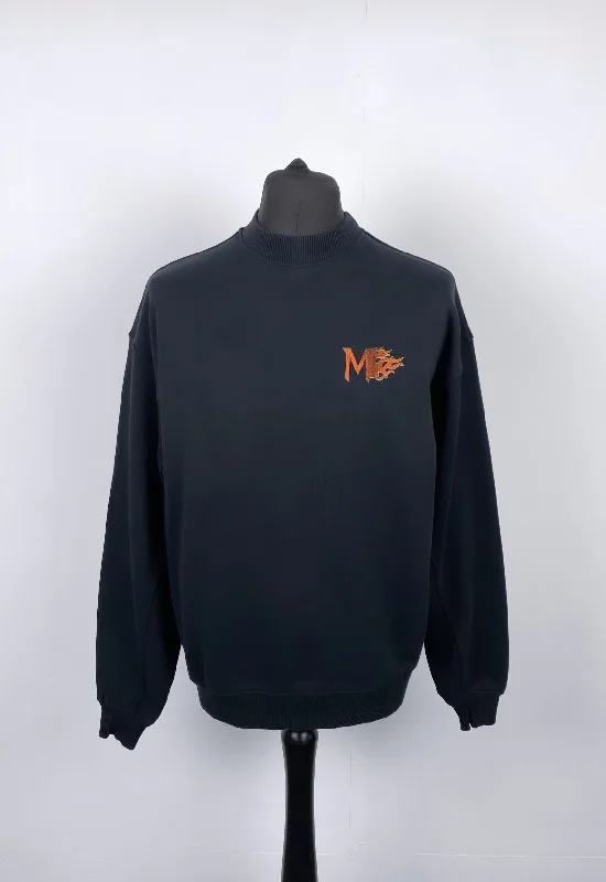 Shop the Hottest Deals!SS22 Black Sweatshirt.