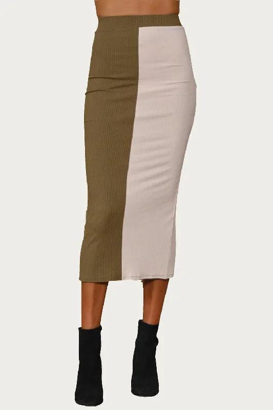 Grab Yours Before It’s Too Late!Colorblocked Ribbed-Knit Midi Skirt In Olive Ecru