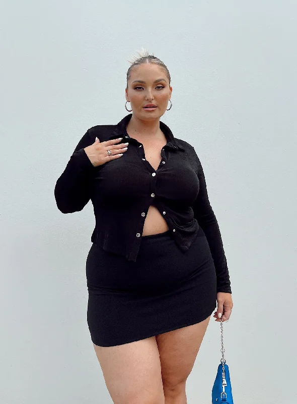 Stock Up and Save!Selby Mini Skirt Black Curve Lower Impact
