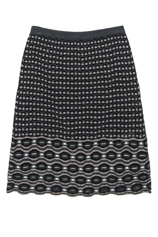 Don’t Wait – Shop Today!Missoni - Black, Gray & Beige Pattern Textured Knit Skirt Sz 2 Don’t Wait – Shop Today!Missoni - Black, Gray & Beige Pattern Textured Knit Skirt Sz 2