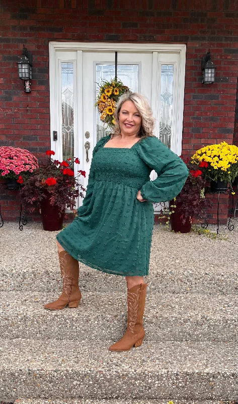 Unmissable Offers Await!Dress to Impress in Emerald (IN STOCK)