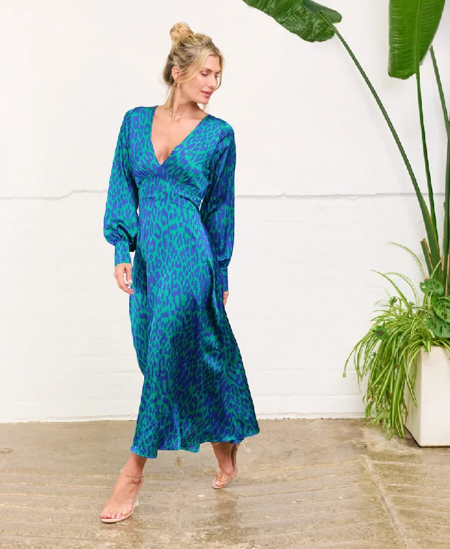 Exclusive Deals Just for You!Blue Leopard Printed Maxi Dress
