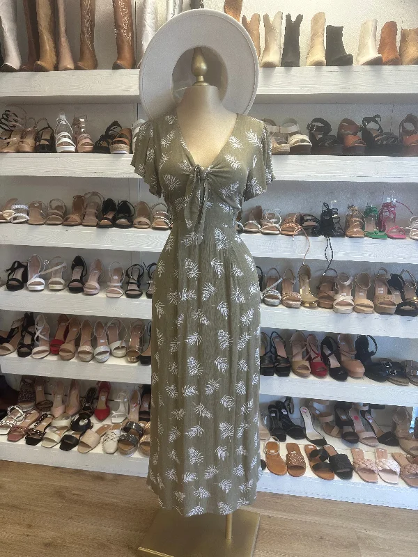 Unlock Huge Savings Now!Olive Maxi Dress