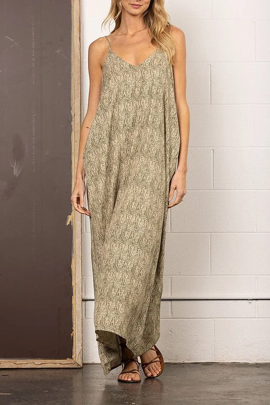 Find Your Perfect Deal Today!SALE | V-Neck Maxi