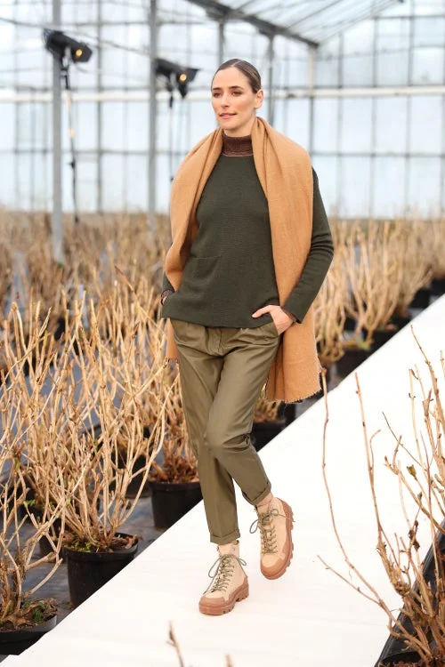 Upgrade for Less!Jane Lushka Green Pants Oslo