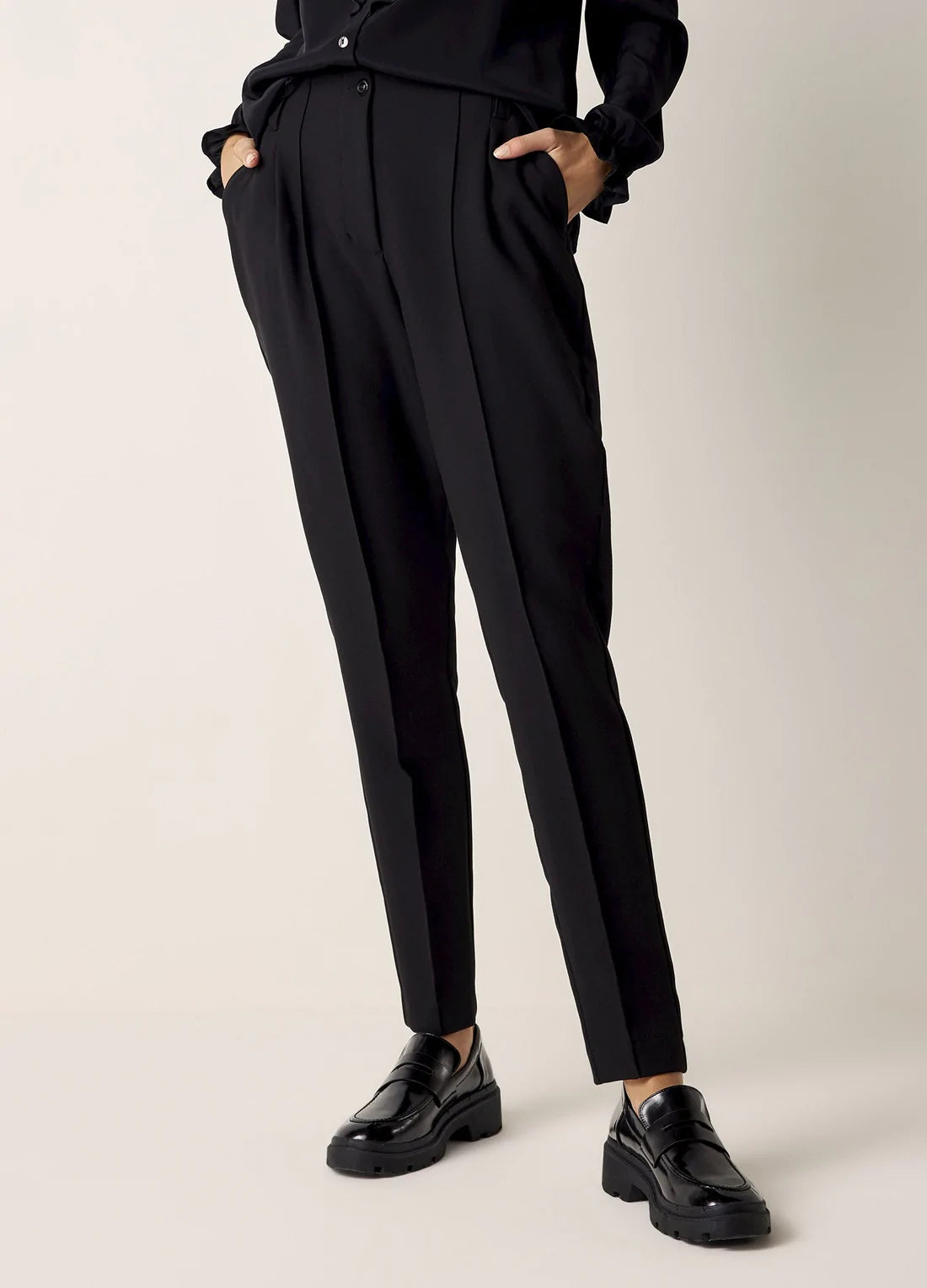 Your Shopping Spree Starts Here!Summum Black Uni Foam Trousers
